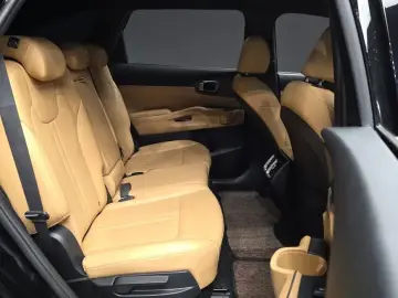 2023 Kia Sorento с пробегом 58 867 км