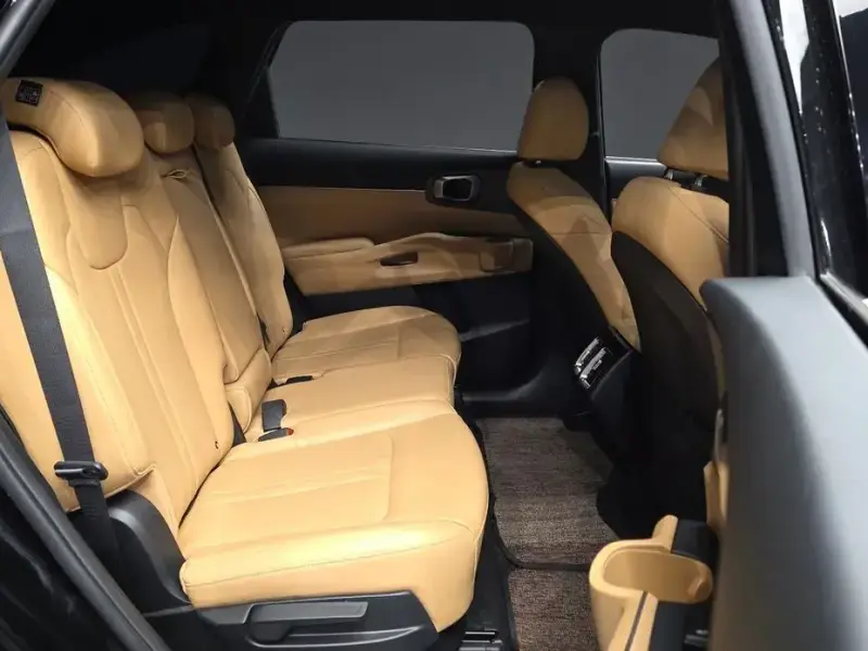 2023 Kia Sorento с пробегом 58 867 км