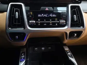 2023 Kia Sorento с пробегом 58 867 км