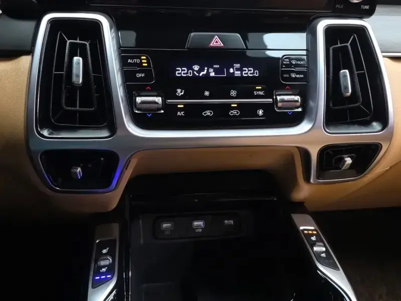 2023 Kia Sorento с пробегом 58 867 км
