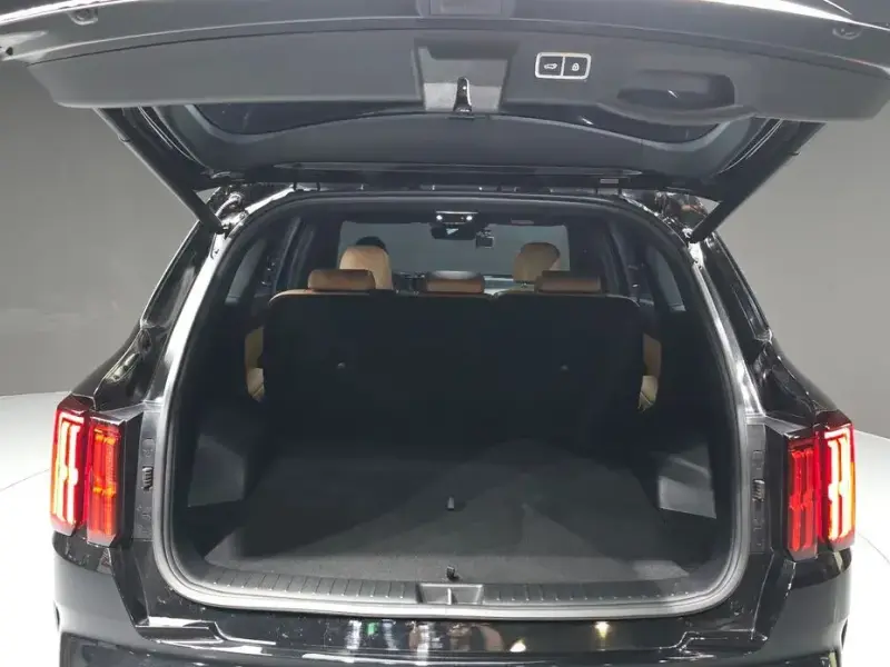 2023 Kia Sorento с пробегом 58 867 км