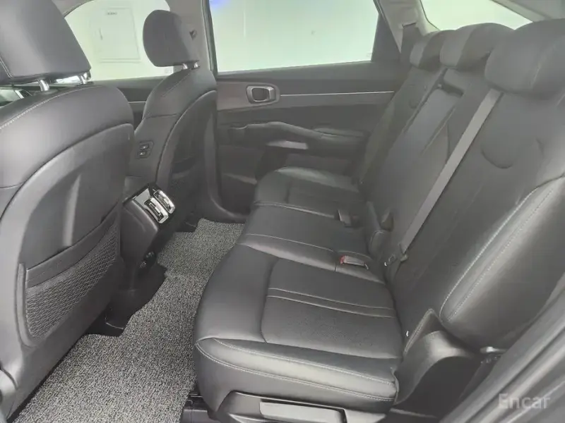 2023 Kia Sorento с пробегом 58 524 км