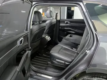 2023 Kia Sorento с пробегом 104 849 км