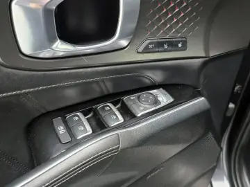 2023 Kia Sorento с пробегом 104 849 км