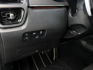 2023 Kia Sorento с пробегом 104 849 км