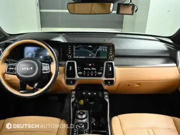 2023 Kia Sorento с пробегом 111 632 км