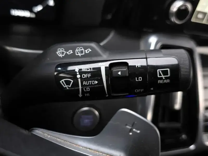 2023 Kia Sorento с пробегом 104 849 км
