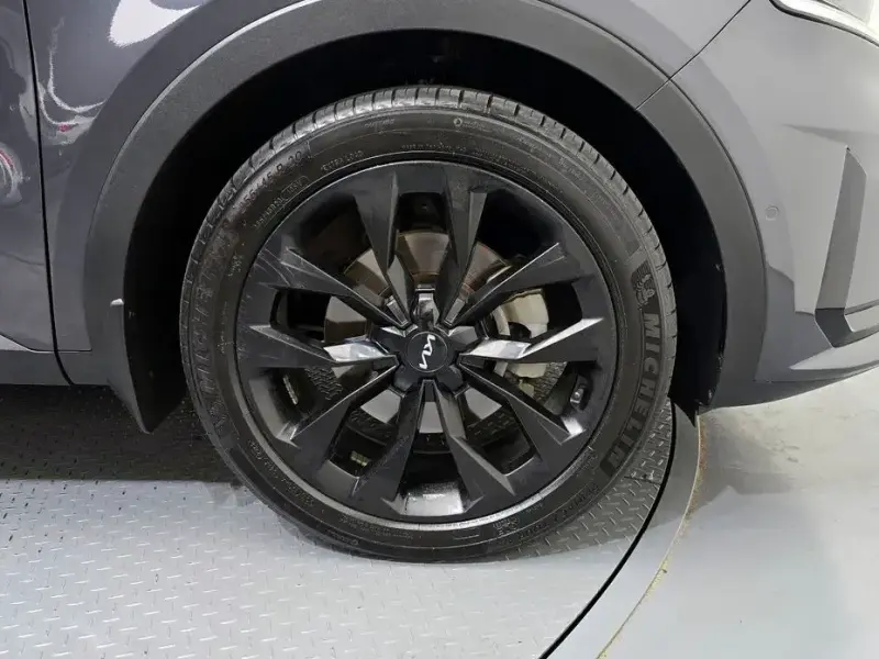 2023 Kia Sorento с пробегом 104 849 км