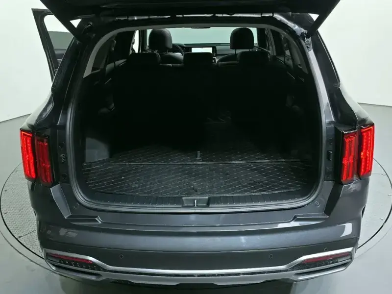 2023 Kia Sorento с пробегом 104 849 км