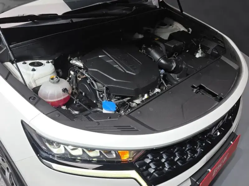 2023 Kia Sorento с пробегом 93 072 км