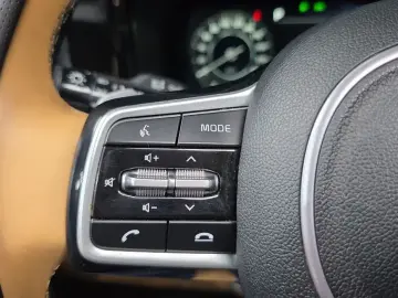 2023 Kia Sorento с пробегом 93 072 км