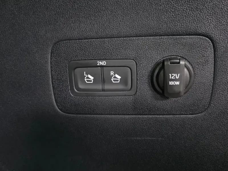 2023 Kia Sorento с пробегом 93 072 км
