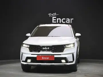 2023 Kia Sorento с пробегом 58 122 км