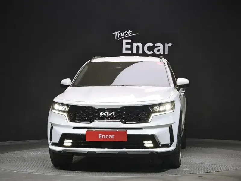 2023 Kia Sorento с пробегом 58 122 км