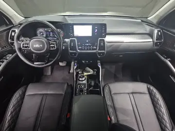 2023 Kia Sorento с пробегом 58 122 км