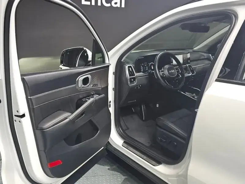 2023 Kia Sorento с пробегом 58 122 км