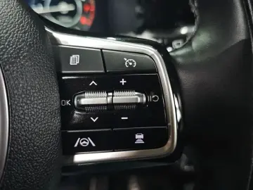 2023 Kia Sorento с пробегом 58 122 км