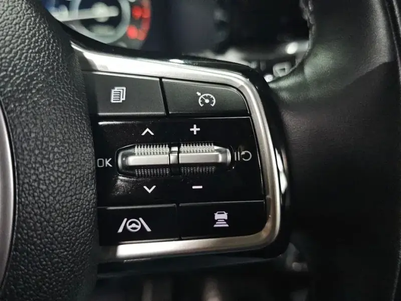 2023 Kia Sorento с пробегом 58 122 км
