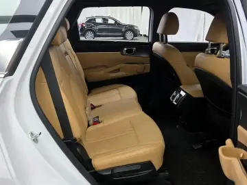 2022 Kia Sorento с пробегом 90 973 км