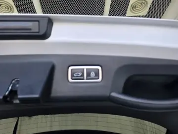 2022 Kia Sorento с пробегом 90 973 км
