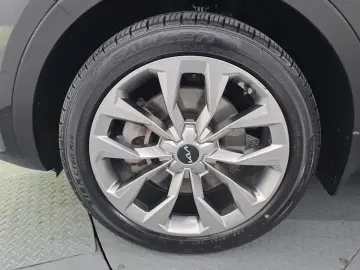 2023 Kia Sorento с пробегом 66 972 км