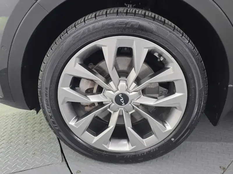2023 Kia Sorento с пробегом 66 972 км
