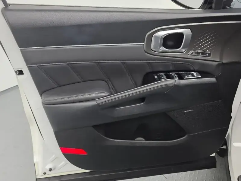 2022 Kia Sorento с пробегом 44 273 км