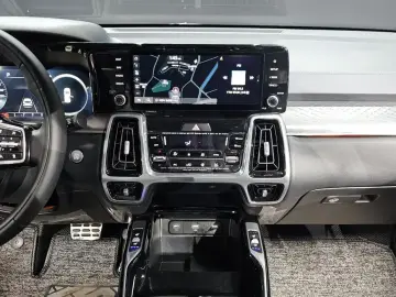 2023 Kia Sorento с пробегом 38 522 км