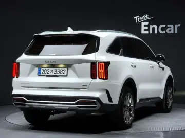 2023 Kia Sorento с пробегом 49 410 км