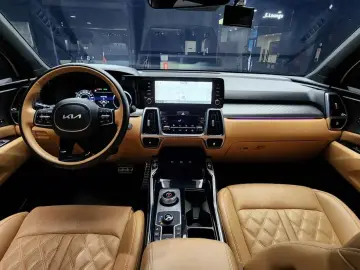 2023 Kia Sorento с пробегом 49 410 км