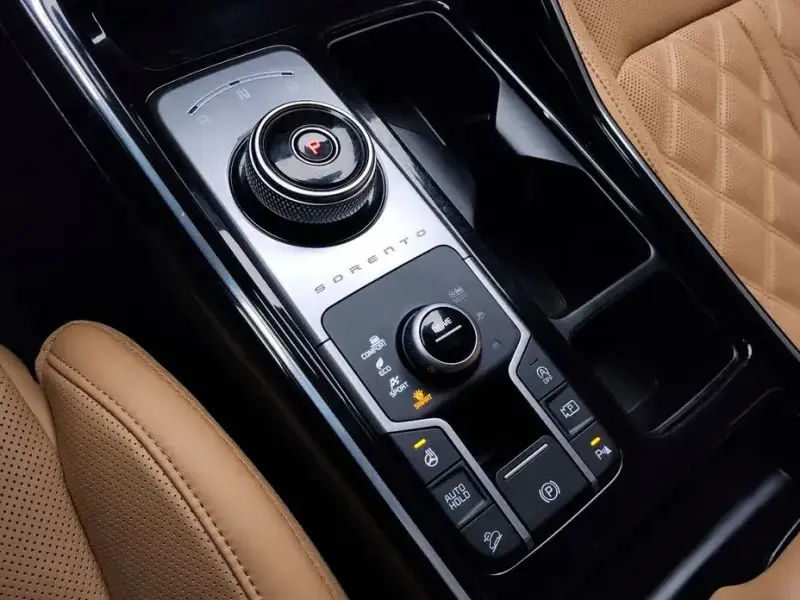 2023 Kia Sorento с пробегом 49 410 км