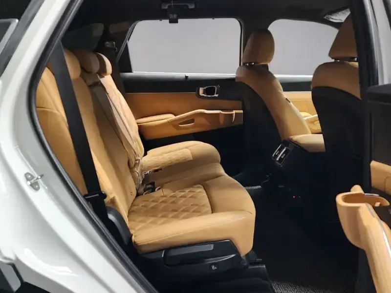 2023 Kia Sorento с пробегом 49 410 км