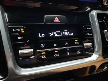 2023 Kia Sorento с пробегом 49 410 км