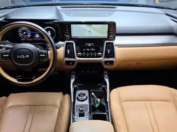 2023 Kia Sorento с пробегом 22 691 км