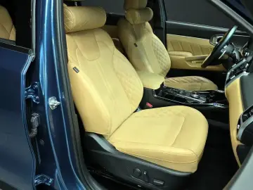 2023 Kia Sorento с пробегом 22 691 км