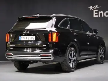 2023 Kia Sorento с пробегом 71 565 км