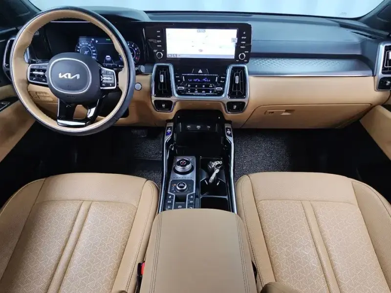2023 Kia Sorento с пробегом 71 565 км