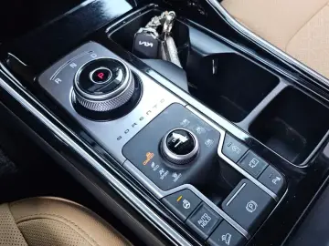 2023 Kia Sorento с пробегом 71 565 км