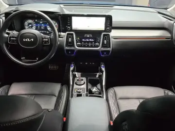 2023 Kia Sorento с пробегом 30 756 км