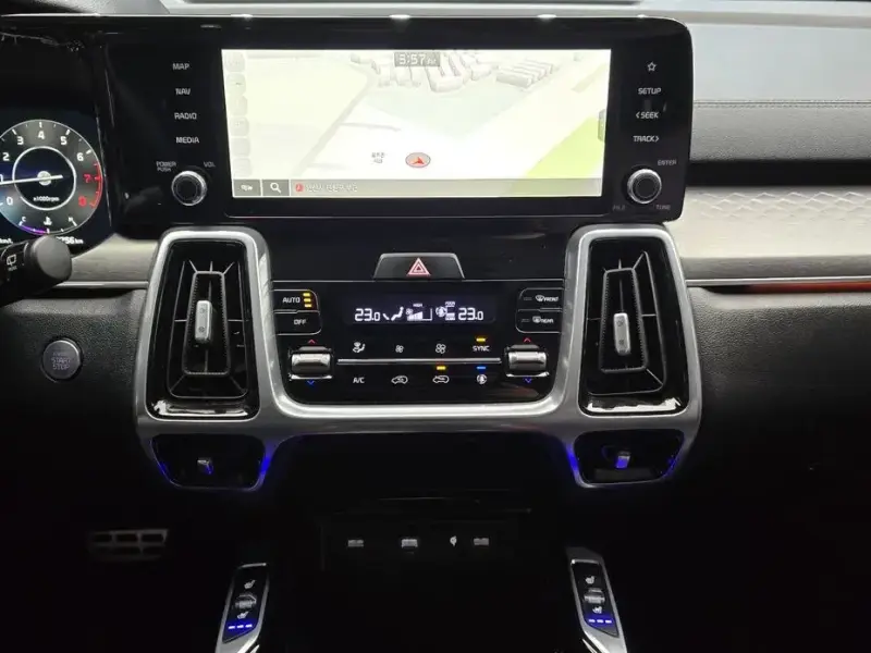 2023 Kia Sorento с пробегом 30 756 км