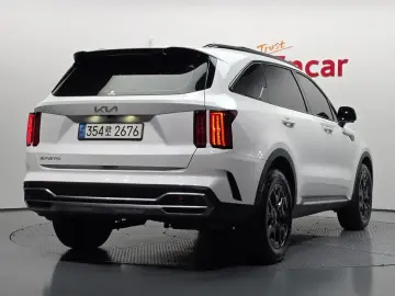 2023 Kia Sorento с пробегом 33 552 км