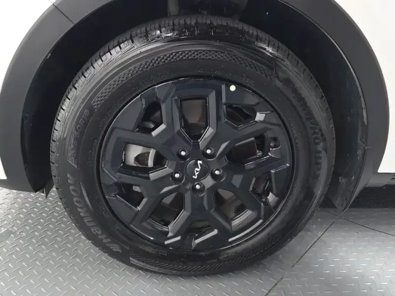 2023 Kia Sorento с пробегом 33 552 км