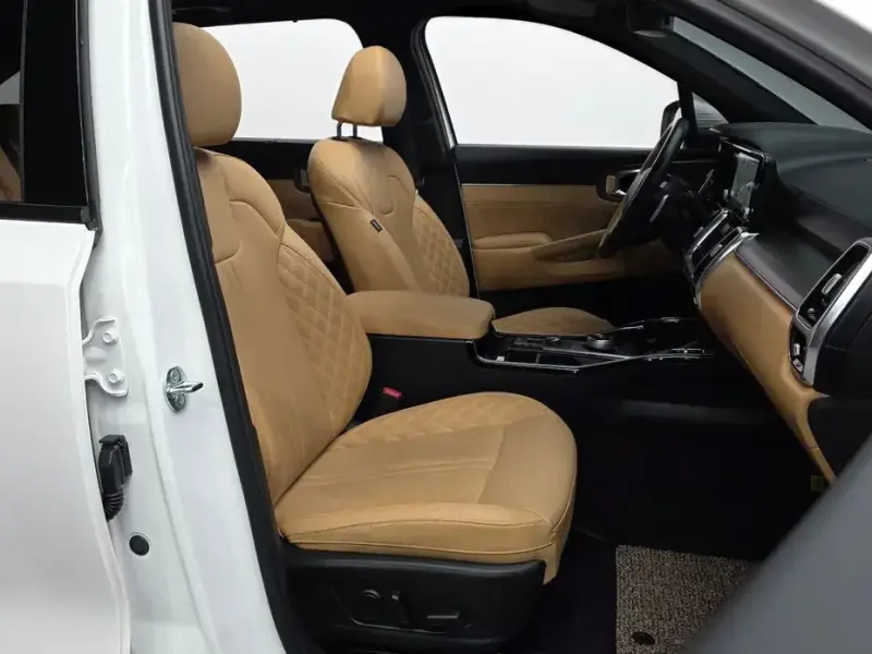 2023 Kia Sorento с пробегом 33 552 км