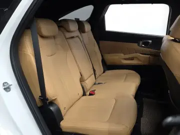 2023 Kia Sorento с пробегом 33 552 км