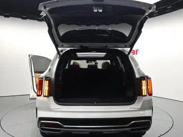 2023 Kia Sorento с пробегом 33 552 км