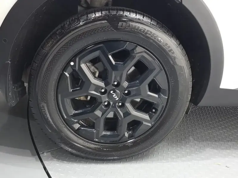 2023 Kia Sorento с пробегом 33 552 км