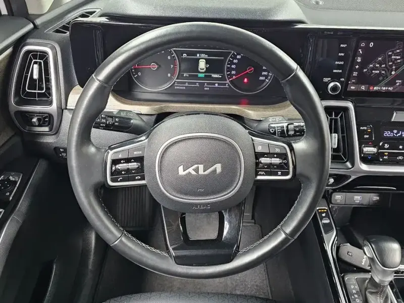2022 Kia Sorento с пробегом 79 882 км