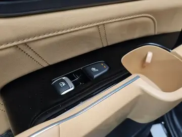 2022 Kia Sorento с пробегом 80 015 км