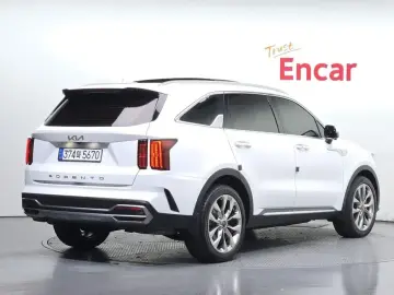 2022 Kia Sorento с пробегом 27 590 км