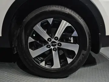 2023 Kia Sorento с пробегом 90 295 км